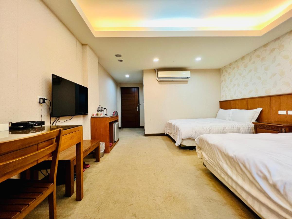 Mucha Boutique Hotel Yilan Exterior photo