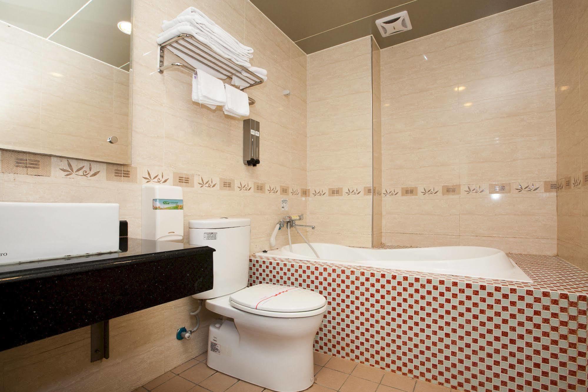 Mucha Boutique Hotel Yilan Exterior photo